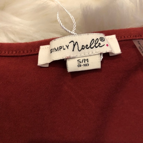 Simply Noelle long sleeve tunic size S/M - Picture 2 of 5